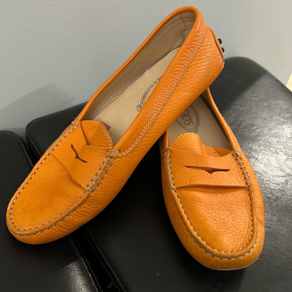 TOD'S Orange Driving Loafer 8.5